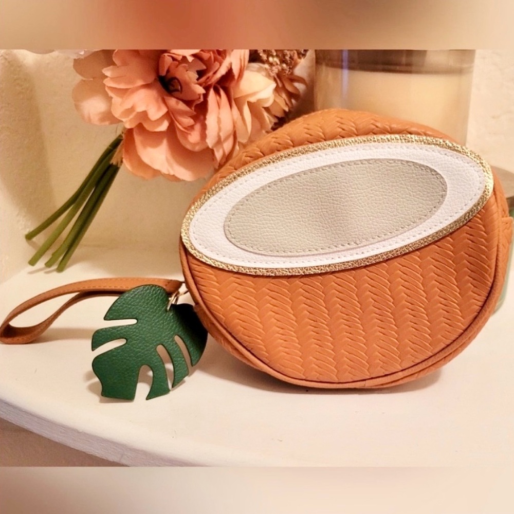 Bath And Body Works COCONUT Wristlet Purse Pouch with Palm Leaf Zipper Pull